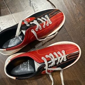 Bowling shoes
